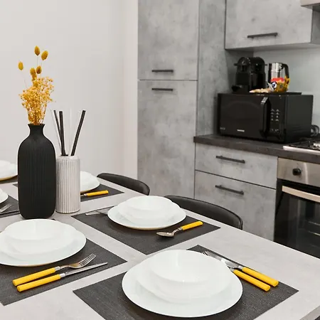 דירה Labi Colossevm