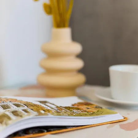 דירה Labi Colossevm